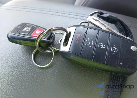 2015 Kia Sportage Ex z USA, uszkodzony, nr VIN KNDPCCAC5F7759808